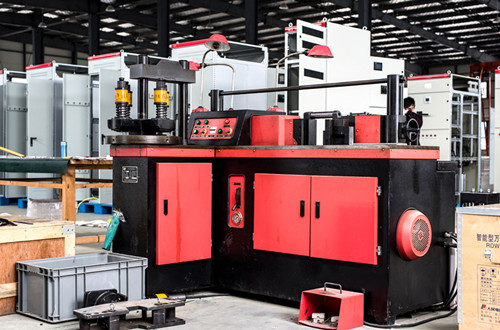 多功能母排加工機(jī)500